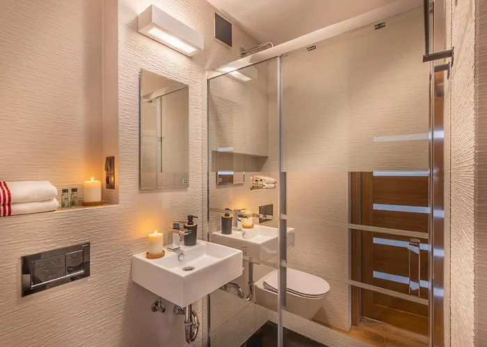 Strict Center - Metro,free Parking Apartment *