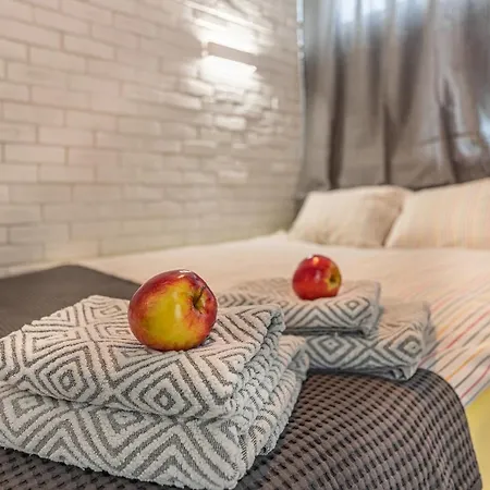 Apartman Strict Center - Metro,free Parking Varsó